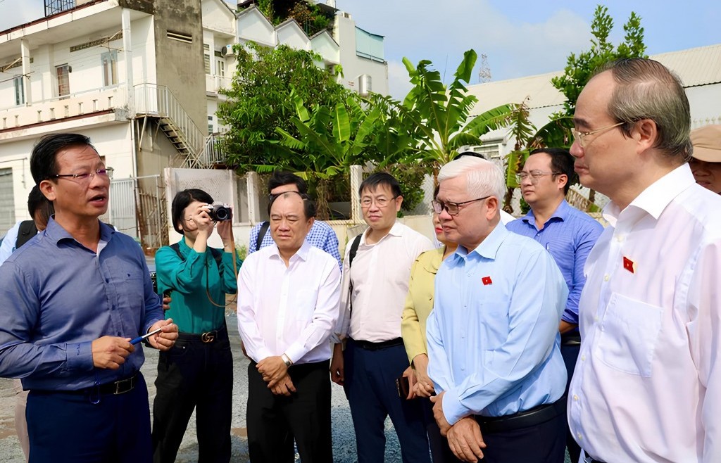 Đoàn đại biểu Quốc hội TP Hồ Chí Minh thị sát nhiều dự án