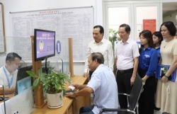 Phường Đông Ngạc khởi đầu hành trình đưa chuyển đổi số tới từng hộ dân