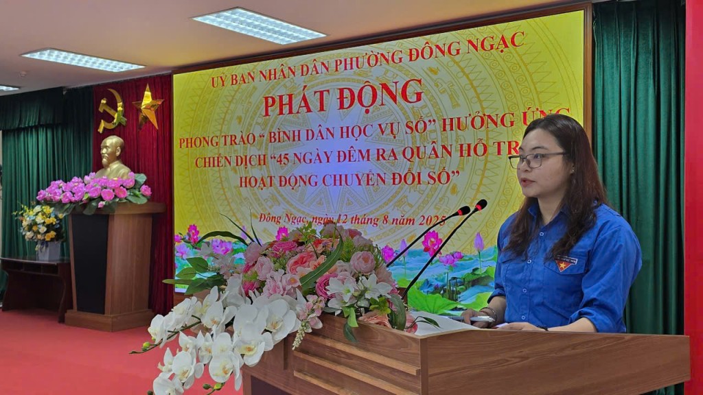 Chị Phạm Ngọc Quỳnh Chi – Bí thư Chi đoàn Đông Ngạc 1 thay mặt cho thế hệ trẻ Đông Ngạc phát biểu hưởng ứng phong trào
