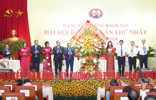 Đẩy mạnh chuyển đổi số gắn với xây dựng phường giàu đẹp, văn minh