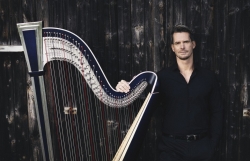 “The Harp Legend: Xavier de Maistre with the SSO”- Khi tiếng hạc cầm dẫn lối hành trình giao hưởng