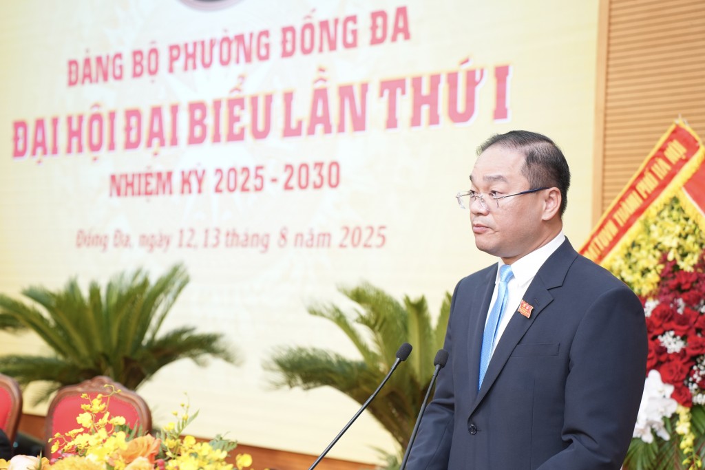 Bí thư Đảng ủy, Chủ tịch HĐND phường Đống Đa Nguyễn Ngọc Việt phát biểu khai mạc đại hội