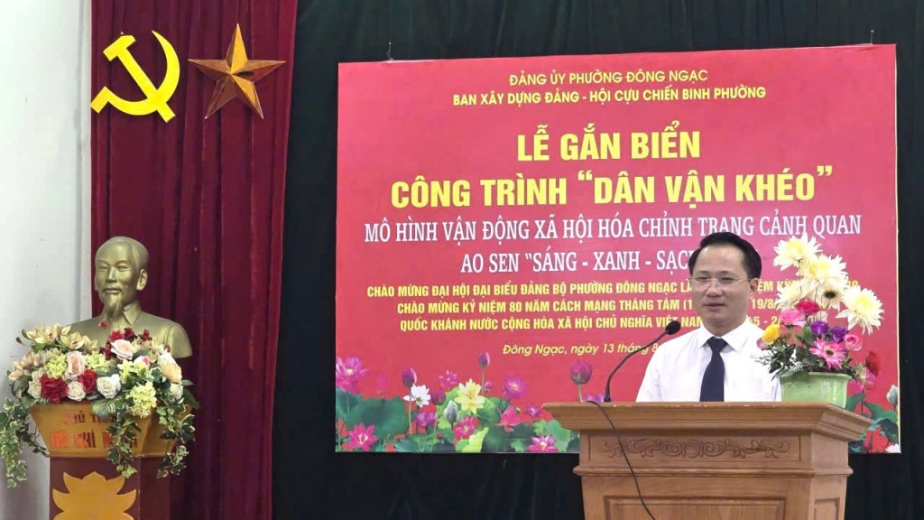 Đồng chí Dương Ngọc Thanh - Phó Bí thư Thường trực Đảng ủy phường Đông Ngạc phát biểu chỉ đạo tại buổi lễ