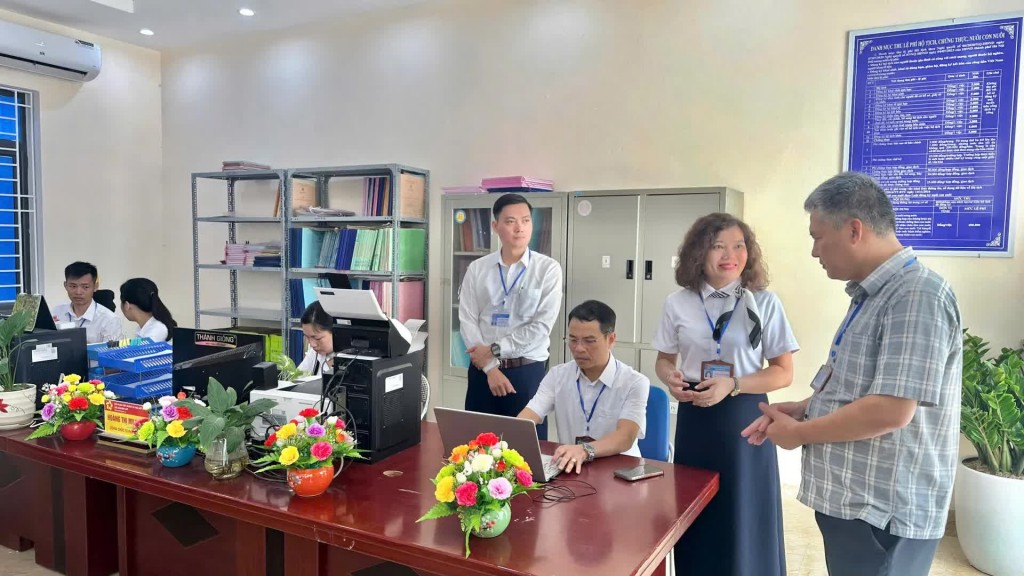 Xây dựng nền hành chính thân thiện, hiện đại và minh bạch
