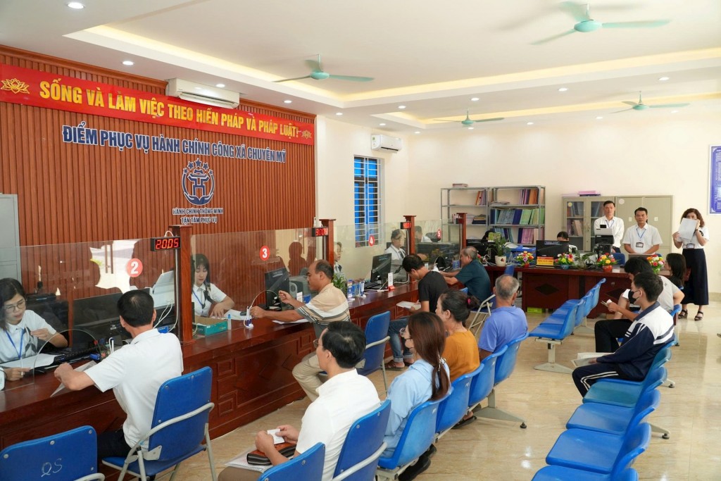Xây dựng nền hành chính thân thiện, hiện đại và minh bạch