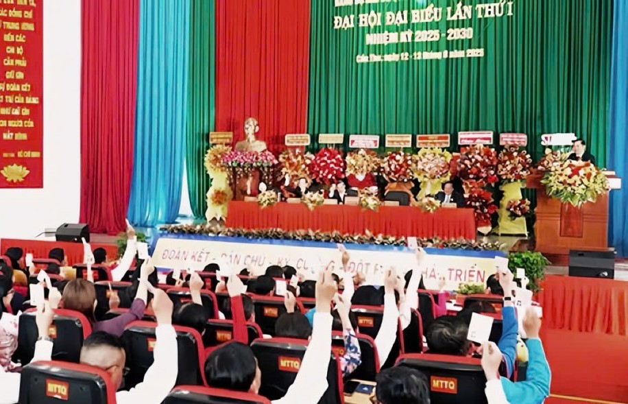 Phát huy toàn diện vai trò hạt nhân chính trị của tổ chức Đảng