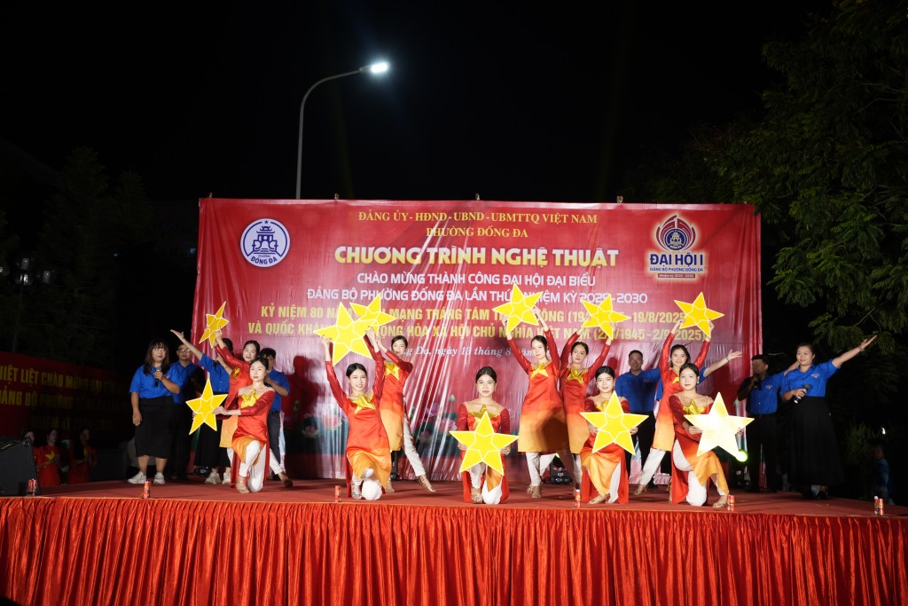 Chương trình là bản hòa ca của lòng dân, của tình yêu quê hương, đất nước, niềm tự hào dân tộc, niềm tin sắt son vào Đảng quang vinh