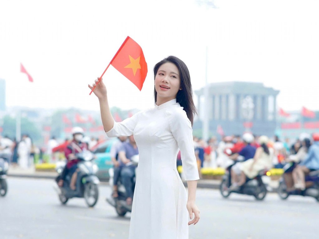 Giới trẻ kể chuyện yêu nước bằng… ảnh “check-in”