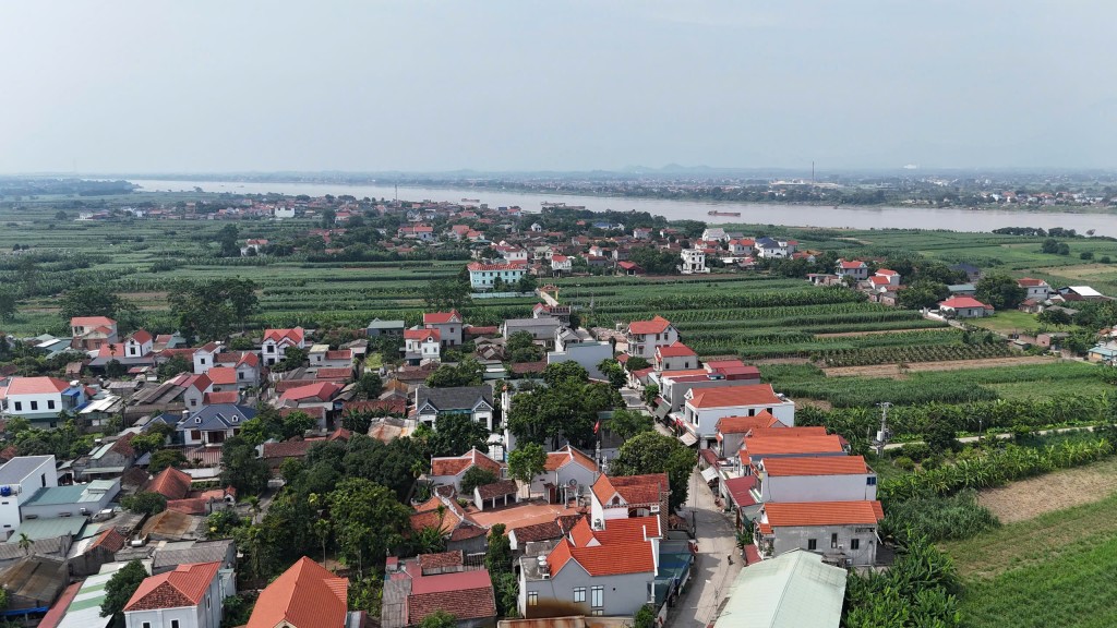 NSND Xuân Bắc vui “Niềm vui độc lập” ở xã đảo Minh Châu