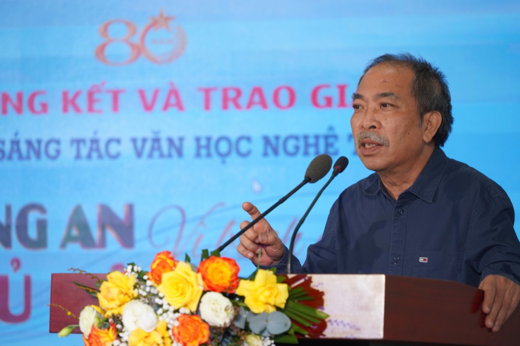 Nhà thơ Nguyễn Quang Thiều - Chủ tịch Hội Nhà văn Việt Nam đánh giá cao chất lượng các tác phẩm tham dự cuộc vận động
