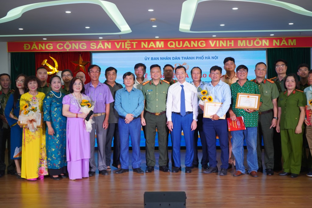 50 tác phẩm đạt giải 