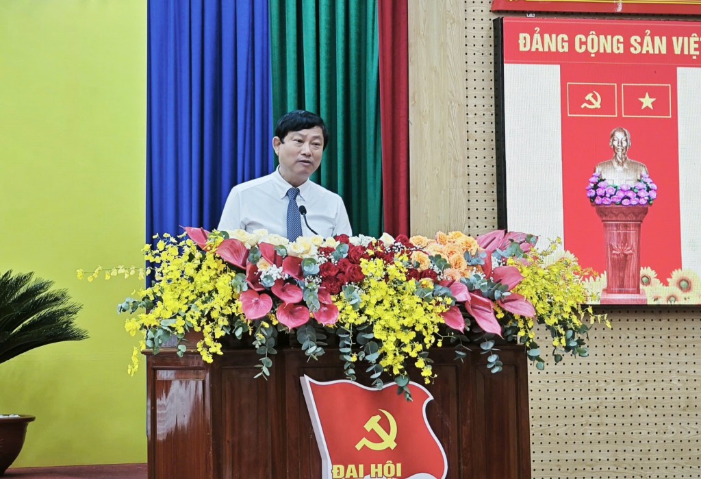 Ông Võ Văn Minh, Phó bí thư Thành ủy, Chủ tịch HĐND TP.HCM phát biểu chỉ đạo đại hội