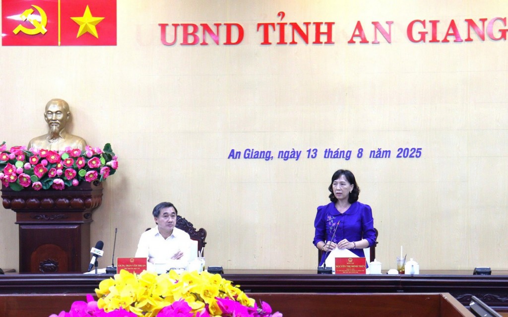 Phó Chủ tịch UBND tỉnh An Giang Nguyễn Thị Minh Thúy phát biểu tại buổi làm việc