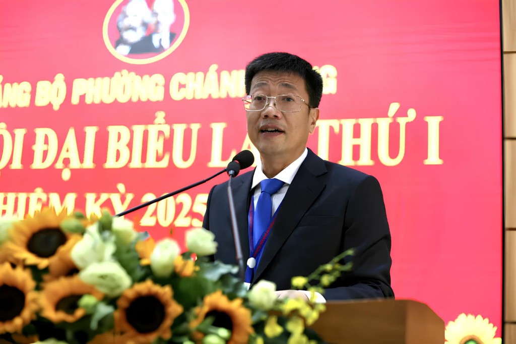 Ông Trần Thanh Tùng, Bí thư Đảng ủy phường Chánh Hưng, phát biểu tại Đại hội. Ảnh: BẢO PHƯƠNG