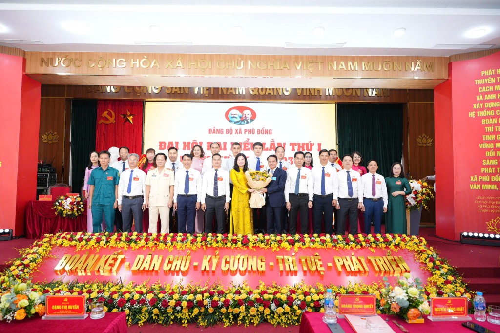 Phát huy sức mạnh khối đại đoàn kết toàn dân, phát triển kinh tế nhanh, bền vững