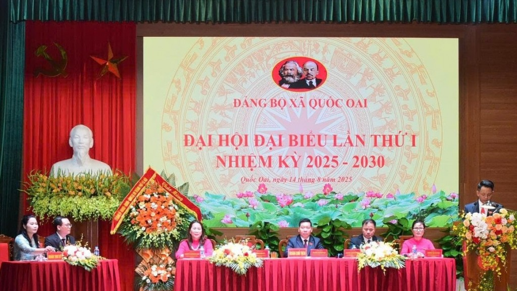 Đoàn Chủ tịch điều hành Đại hội 