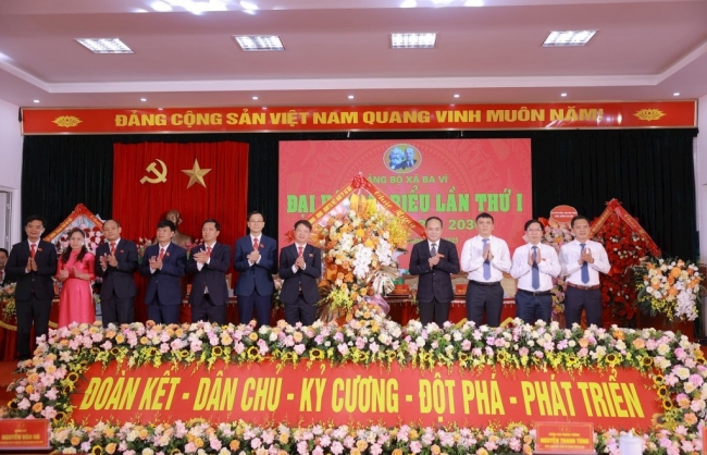 Phát triển kinh tế bền vững gắn với nâng cao đời sống Nhân dân