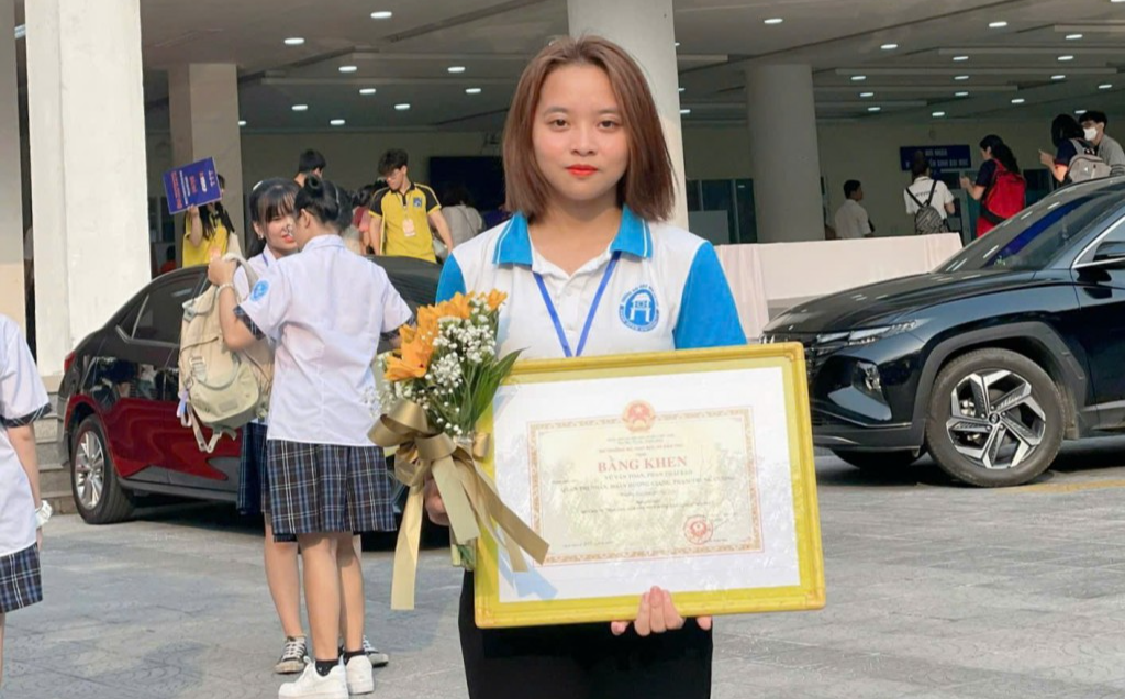 Thủ khoa