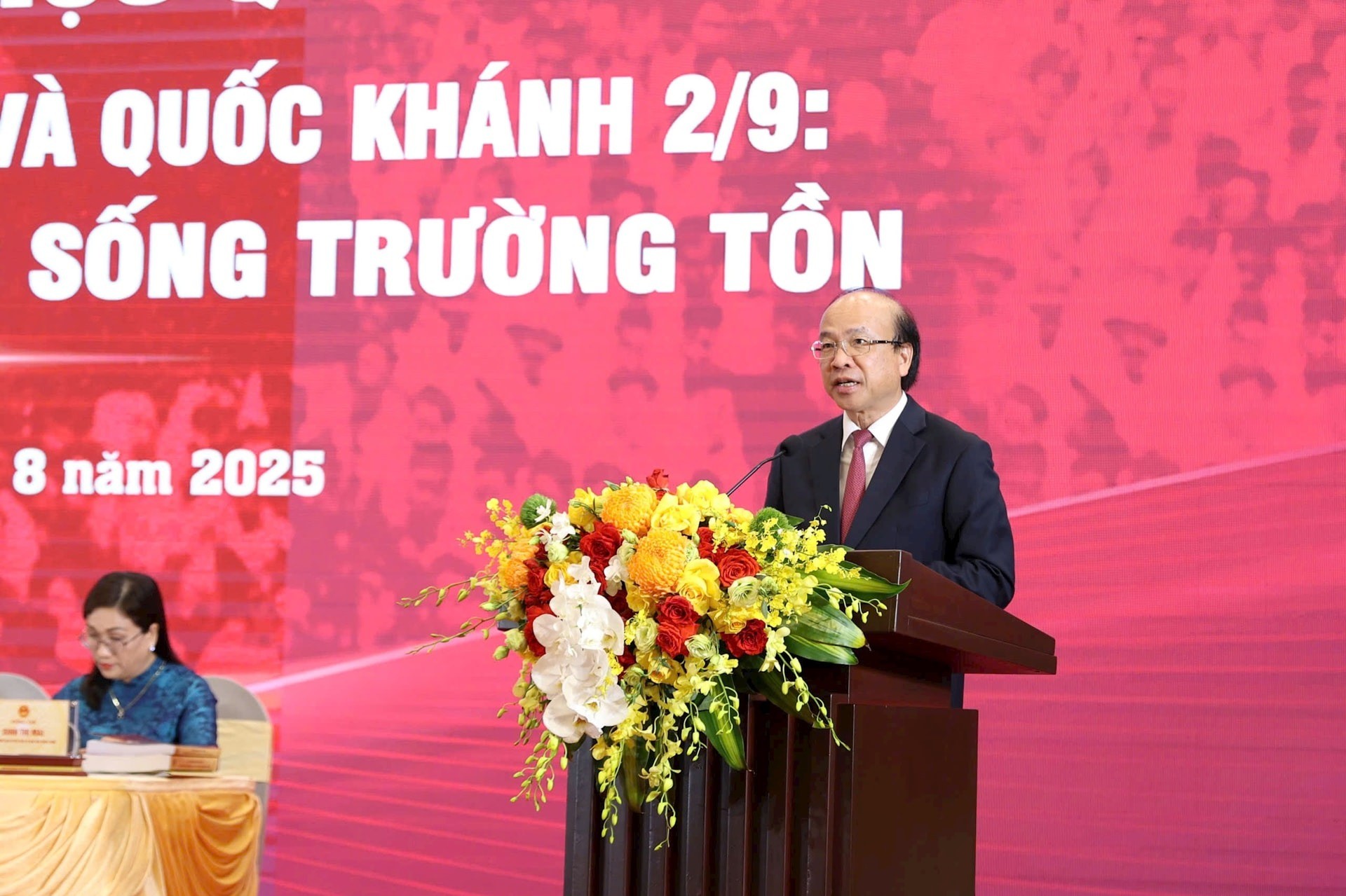  viet-thao-.jpg 8 / 15  TS Phan Chí Hiếu, Chủ tịch Viện Hàn lâm Khoa học xã hội Việt Nam phát biểu đề dẫn hội thảo. Ảnh: Viết Thành