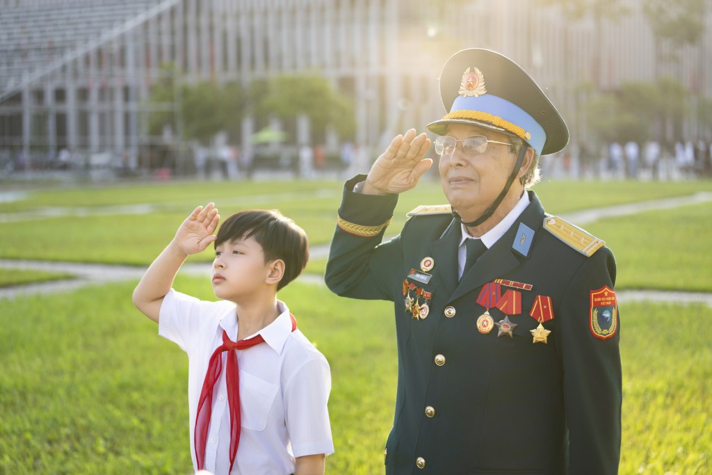 Tùng Dương, Nguyễn Văn Chung lan tỏa tự hào dân tộc trong MV mới