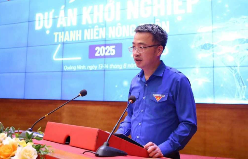 Đồng chí Nguyễn Tường Lâm, Bí thư Ban Chấp hành Trung ương Đoàn, Chủ tịch Hội Liên hiệp Thanh niên Việt Nam phát biểu khai mạc