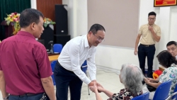 Đồng bộ các lực lượng, về đích đúng tiến độ đổi thẻ Đảng viên