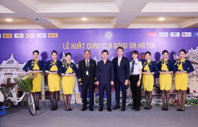 Vietravel Airlines “tiếp sức” Hà Nội FC bay cao ở V.League 2025/2026