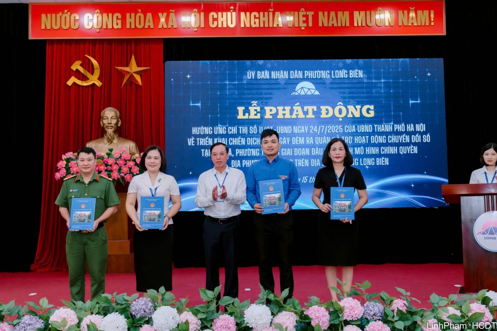 Quyết tâm đưa Bình dân học vụ số đến từng hộ gia đình