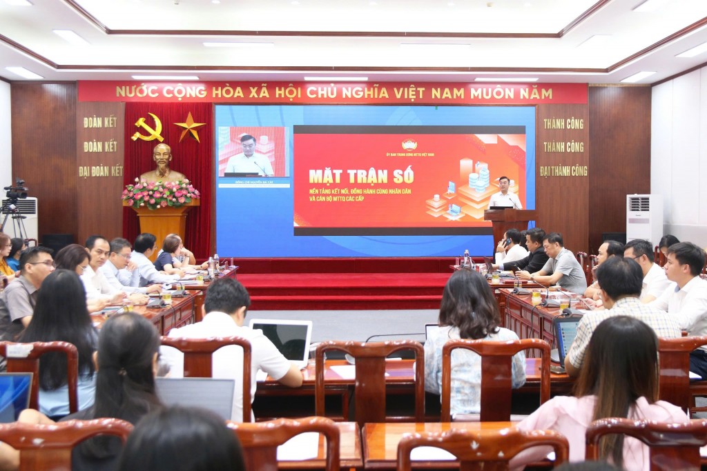 Mặt trận ứng dụng công nghệ số, sẵn sàng phục vụ Nhân dân