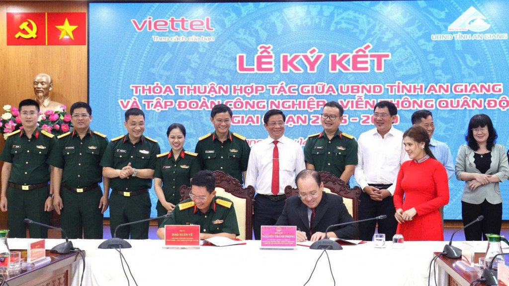 An Giang và Viettel ký kết hợp tác chuyển đổi số