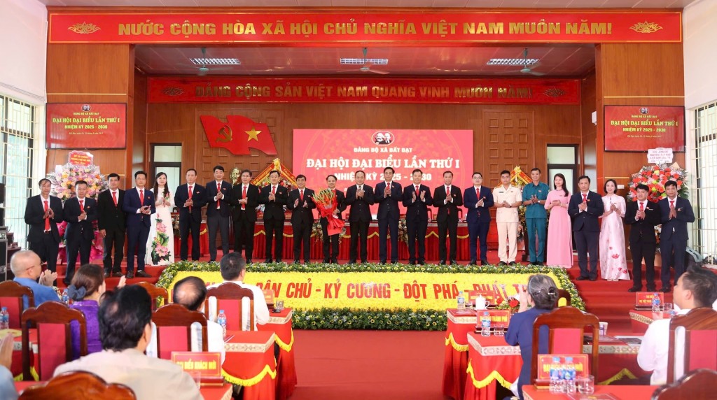 Phát triển kinh tế nhanh, bền vững, bảo đảm an sinh xã hội