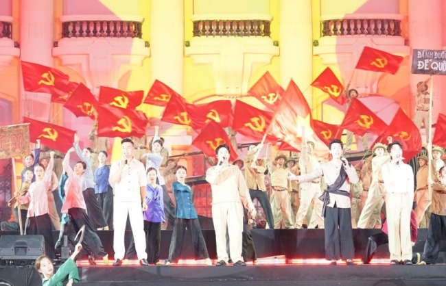 Hồi ức hào hùng "Hà Nội - Từ mùa Thu lịch sử năm 1945"