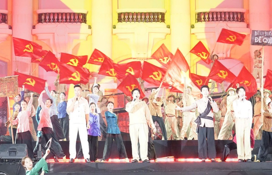Hồi ức hào hùng "Hà Nội - Từ mùa Thu lịch sử năm 1945"