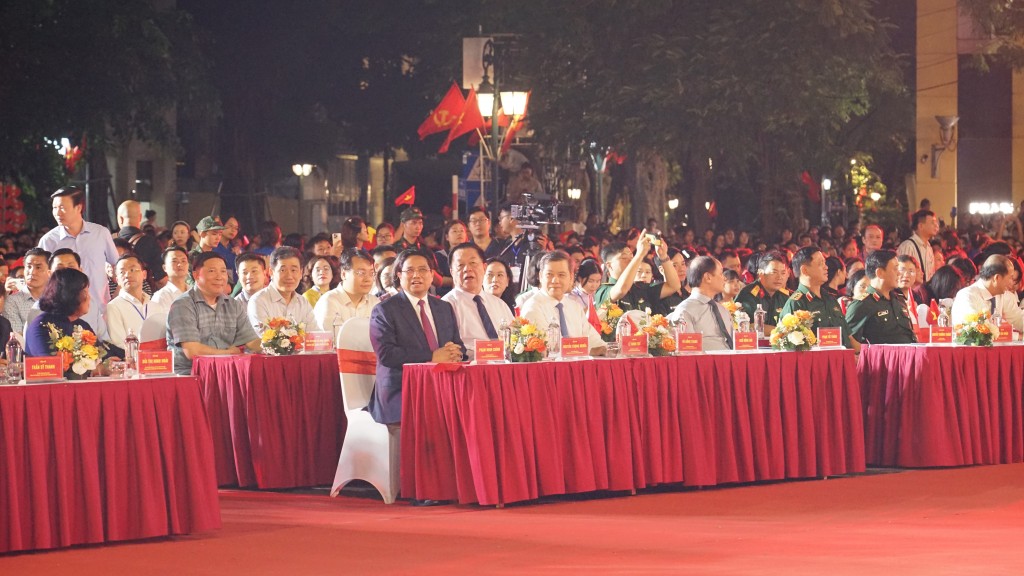 “Hà Nội - Từ mùa thu lịch sử năm 1945”: Khơi gợi niềm tự hào và tình yêu quê hương, đất nước