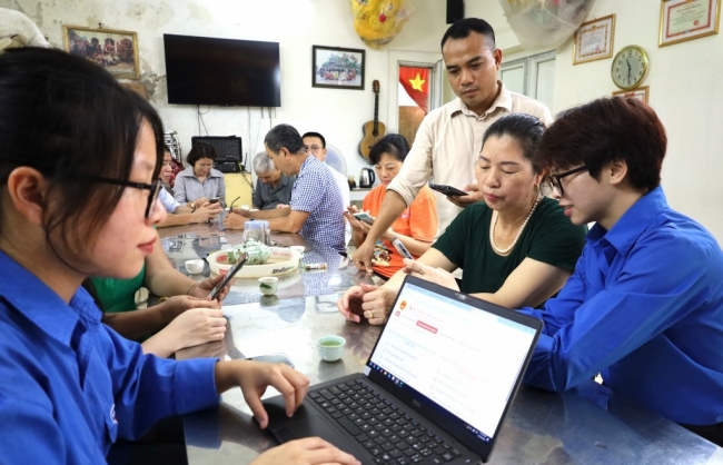 Lĩnh Nam: Nhiệt huyết, tận tuỵ đưa công nghệ đến với người dân