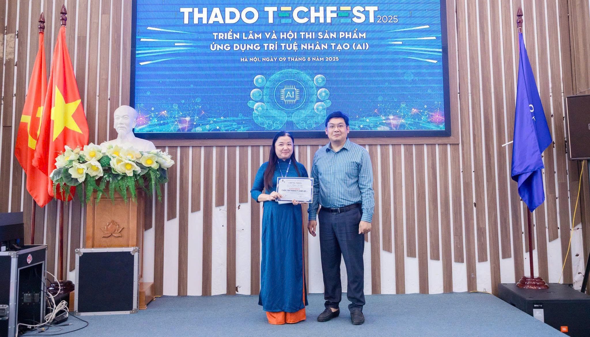 Cô Nguyễn Thị Ngọc, giáo viên Trường Tiểu học và THCS Unigo đạt Giải Nhất tại sân chơi công nghệ Thado Techfest 2025