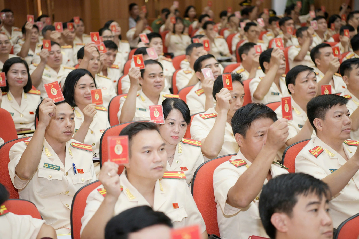 Bộ Tư lệnh Cảnh vệ được phong tặng danh hiệu Anh hùng Lực lượng vũ trang Nhân dân lần thứ ba