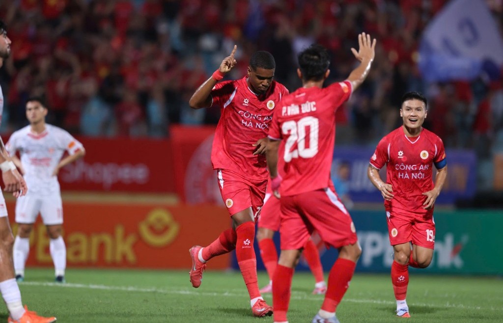 CAHN hòa Thể Công Viettel trong trận mở màn V-League 2025/26