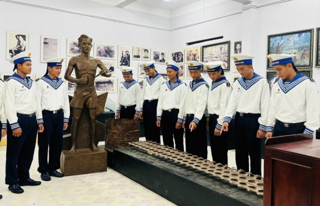 Tuổi trẻ Vùng 5 Hải quân với hành trình “Tôi yêu Tổ quốc tôi”