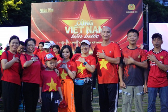 Những bước chân đưa phường Vũng Tàu đến gần Nhân dân