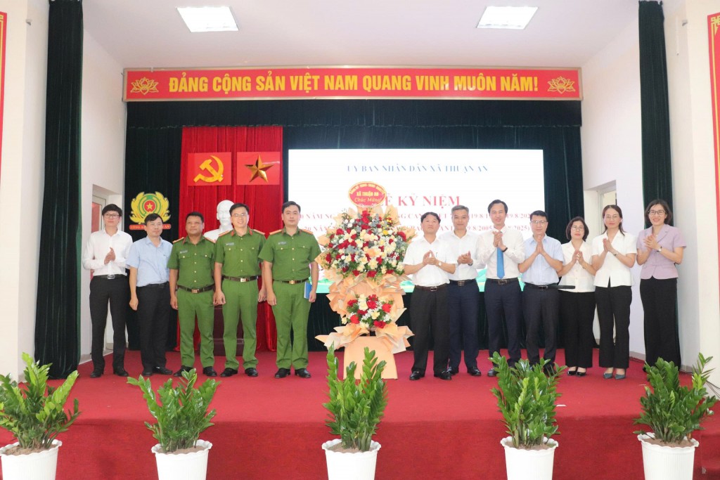 Xây dựng lực lượng Công an trong sạch, vững mạnh, chính quy, tinh nhuệ, hiện đại