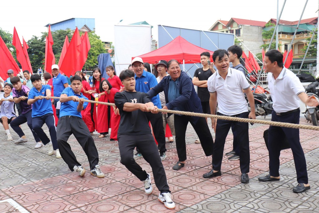 Giải thể thao chào mừng Đại hội đại biểu Đảng bộ xã Bát Tràng lần thứ I