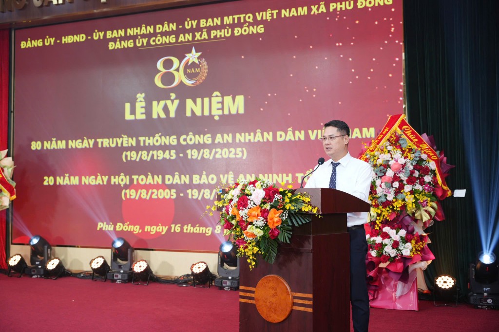 Phát huy truyền thống anh hùng, sẵn sàng làm “điểm tựa bình yên” của Nhân dân
