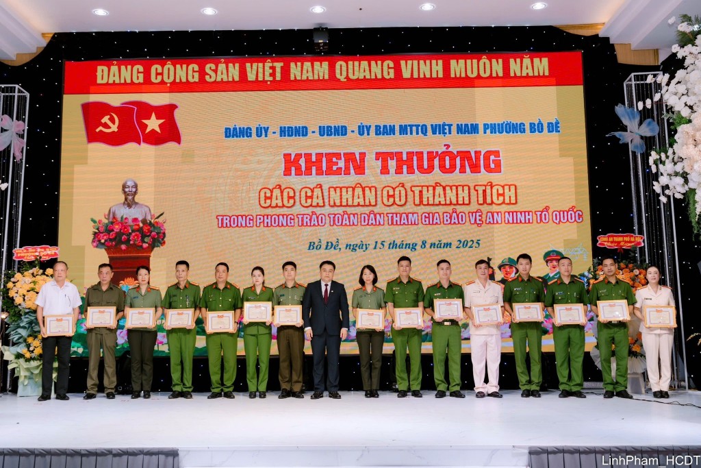 Phường Bồ Đề tổ chức Ngày hội toàn dân bảo vệ An ninh Tổ quốc năm 2025