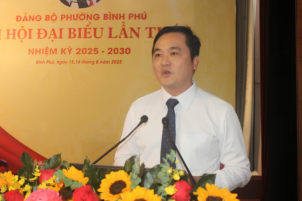 Bùi Tá Hoàng Vũ, Thành ủy viên, Giám đốc Sở Công Thương TP HCM phát biểu tại đại hội