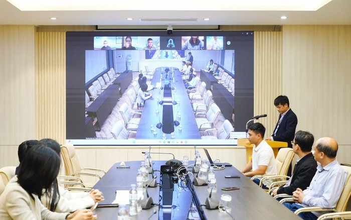 Chuyển đổi số trong giảng dạy đại học với hệ thống học tập trực tuyến và công nghệ VR