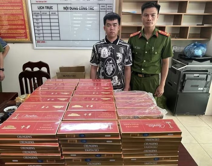 Đối tượng cùng tang vật bị thu giữ