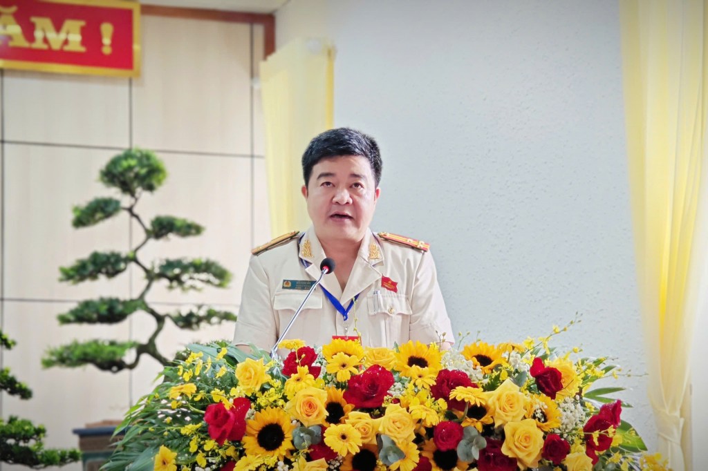 Đỗ Ngọc Ẩn  - Ủy viên Thường vụ Đảng ủy, Trưởng Công an phường