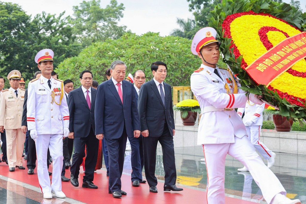 Lãnh đạo Đảng, Nhà nước tưởng nhớ công lao Chủ tịch Hồ Chí Minh