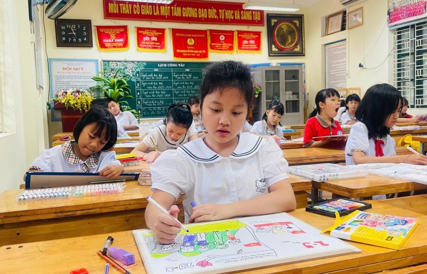 Học sinh Thủ đô thi vẽ tranh chào mừng 80 năm Quốc khánh
